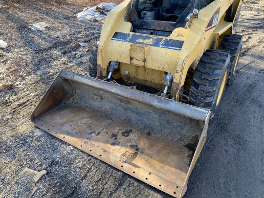 2003-Caterpillar-262-Enclosed-Skid-Steer-Bobcat-Doosan-Diesel-John-Deere