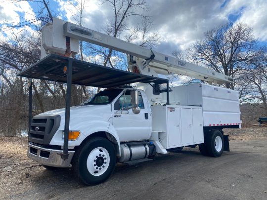 2011-ford-f750-versalift-elevator-forestry-bucket-truck