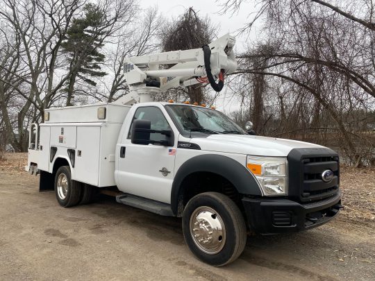 2011-Ford-F550-Altec-4x4-AT37G-Bucket-Utility-Truck