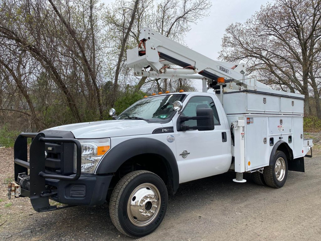 2014 Ford F550 XL 4×4 Versalift Utility Bucket Truck - Platinum Truck ...