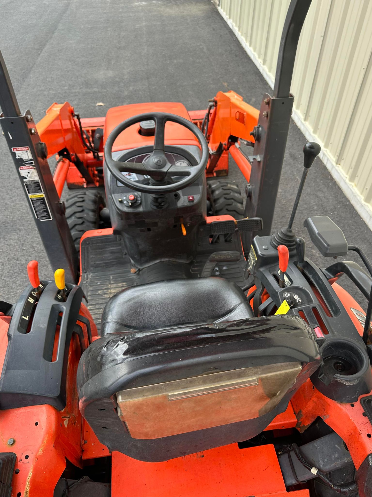 2013 Kubota B26 4x4 Loader Backhoe Tractor - Platinum Truck And Equipment