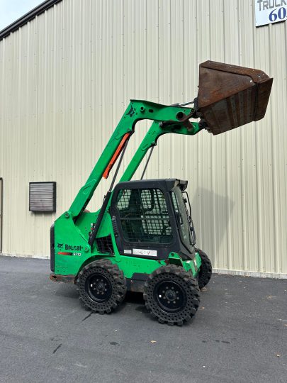 2015-Bobcat-S510-Skid-Steer-Enclosed-Hand-Foot-Control