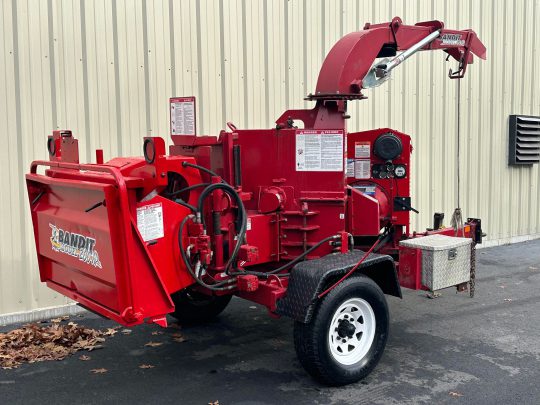 2015-BANDIT-200XP-12”-DIESEL-WOOD-CHIPPER