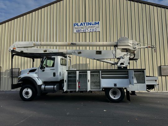 2012-International-7300-4x4-Altec-Material-Handler-Utility-Line-Bucket-Boom-Truck