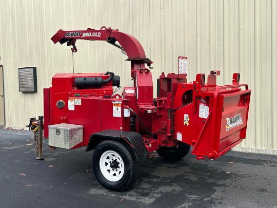 2015-BANDIT-200XP-12”-DIESEL-WOOD-CHIPPER