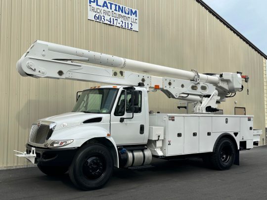 2016-International-4300-Altec-Material-Handler-Bucket-Truck-Cummins