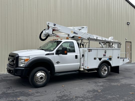 2014-Ford-F550-4x4-Altec-AT37G-Boom-Man-Bucket-Truck