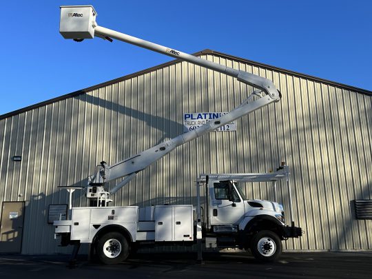 2012-International-7300-4x4-Altec-Material-Handler-Utility-Line-Bucket-Boom-Truck