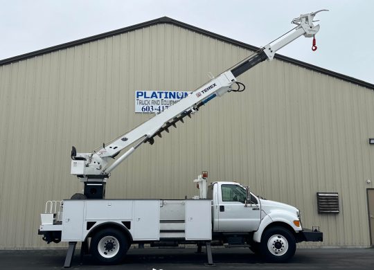 2011-Ford-F750-Terex-Commander-Digger-Derrick-Utility-Line-Transmission-Truck