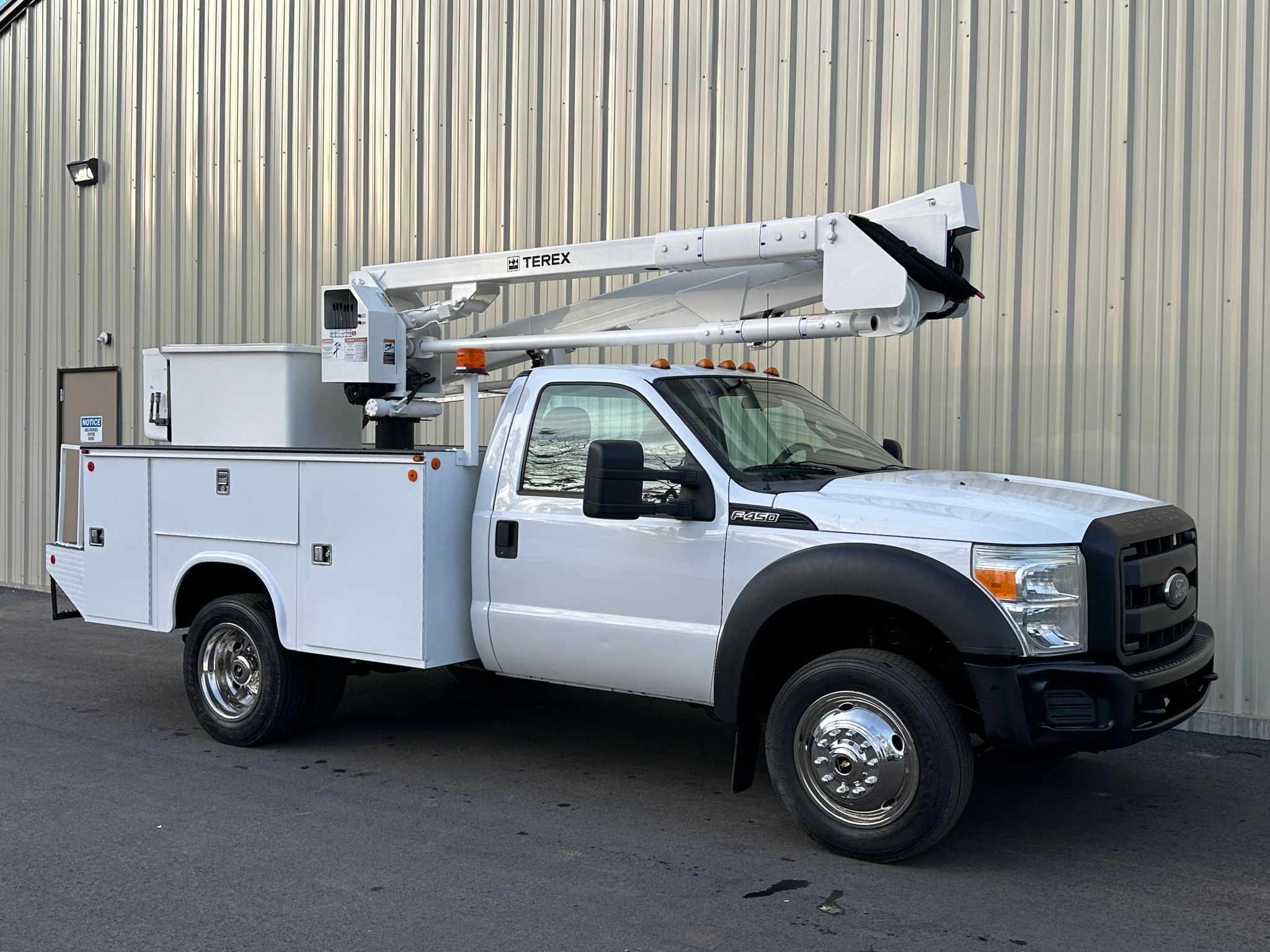 2013 Ford F450 XL Terex Utility Bucket Truck - Platinum Truck and Equipment