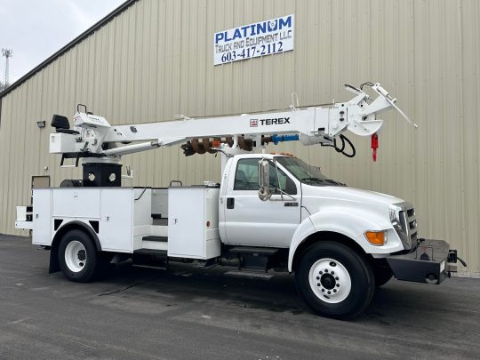 2011-Ford-F750-Terex-Commander-Digger-Derrick-Utility-Line-Transmission-Truck