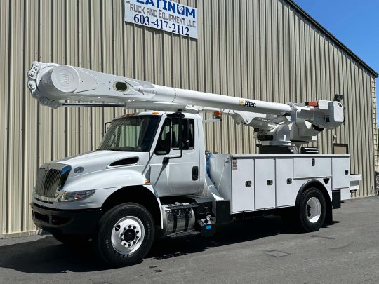 2018-International-4300-Altec-60'-Material-Handler-Bucket-Truck