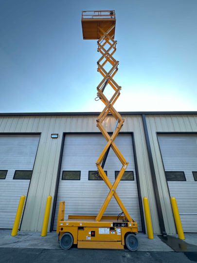 2017-Haulotte-3947E-Electric-Scissor-Lift