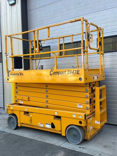 2017-Haulotte-3947E-Electric-Scissor-Lift