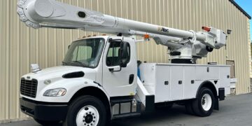 2018-Freight-M2-106-Altec-Am55-Material-Handler-Bucket-Truck-Storm-Truck-Utility-Truck-Lineman-Truck-Boom-Truck-Cherry-Picker