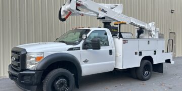 2011-Ford-F550-XL-4x4-Altec-AT37G-Utility-Squirt-Boom-Bucket-Truck-Diesel-Storm-Truck