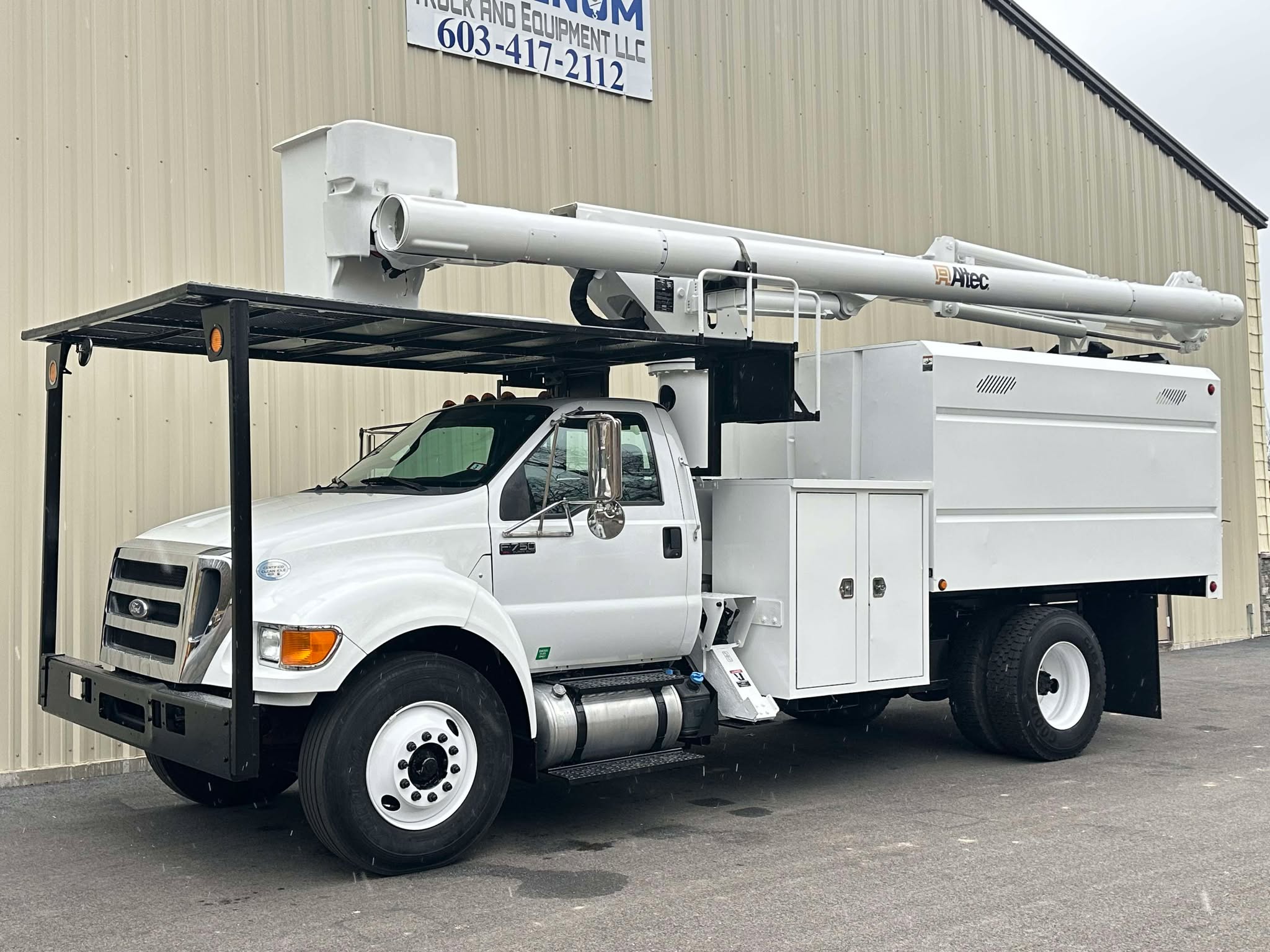 2015-Ford-F750-Altec-Forestry-Bucket-Truck-Boom-Man-Over-Center-Boom-Truck