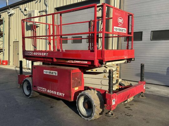 2014-MEC-4069RT-4x4-Rough-Terrain-Scissor-Lift-Jobsite-Construction-Lift