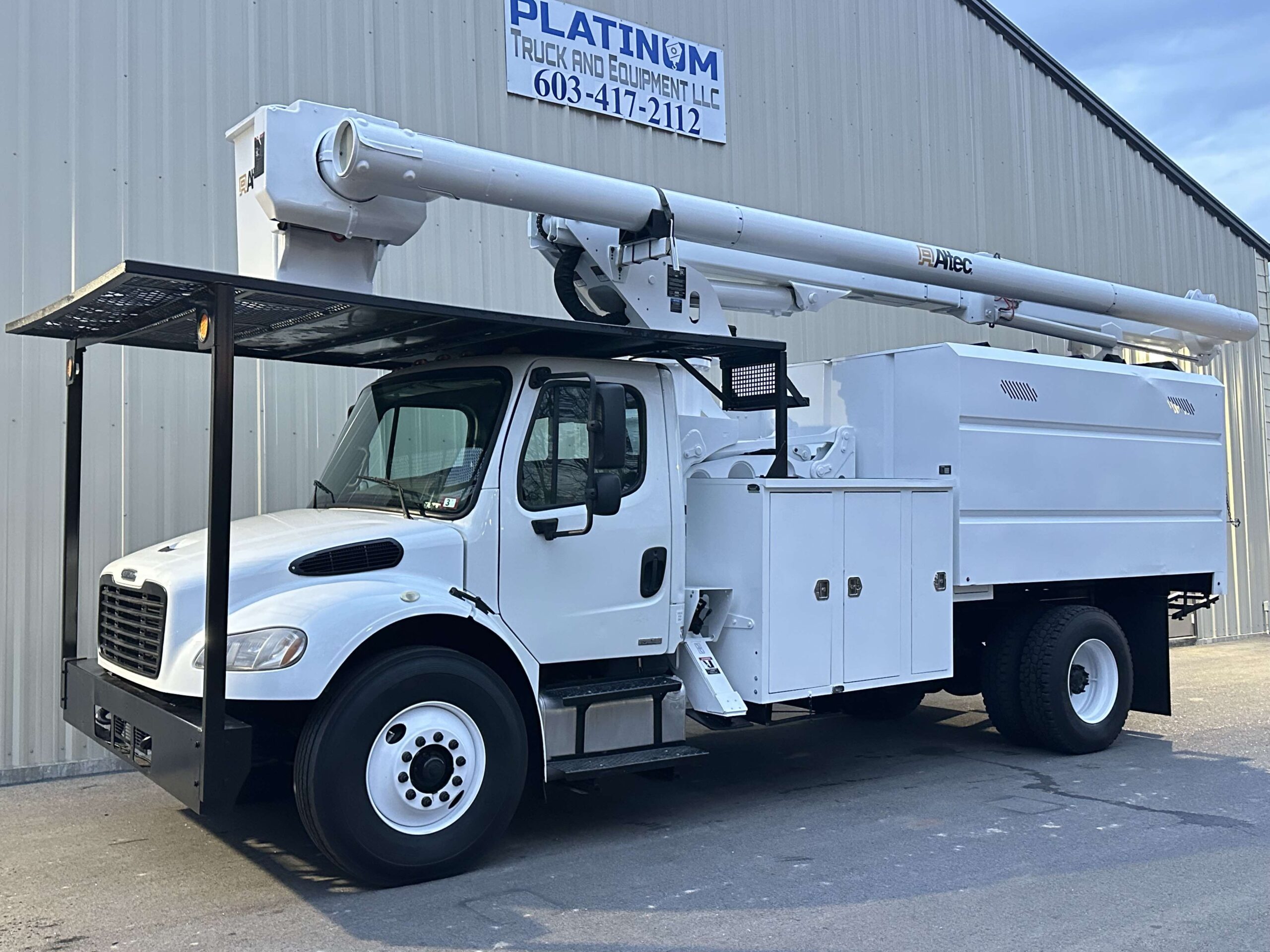 2011-Freightliner-M2-106-Altec-Terex-Versalift-75'-Forestry-Elevator-Bucket-Boom-Truck