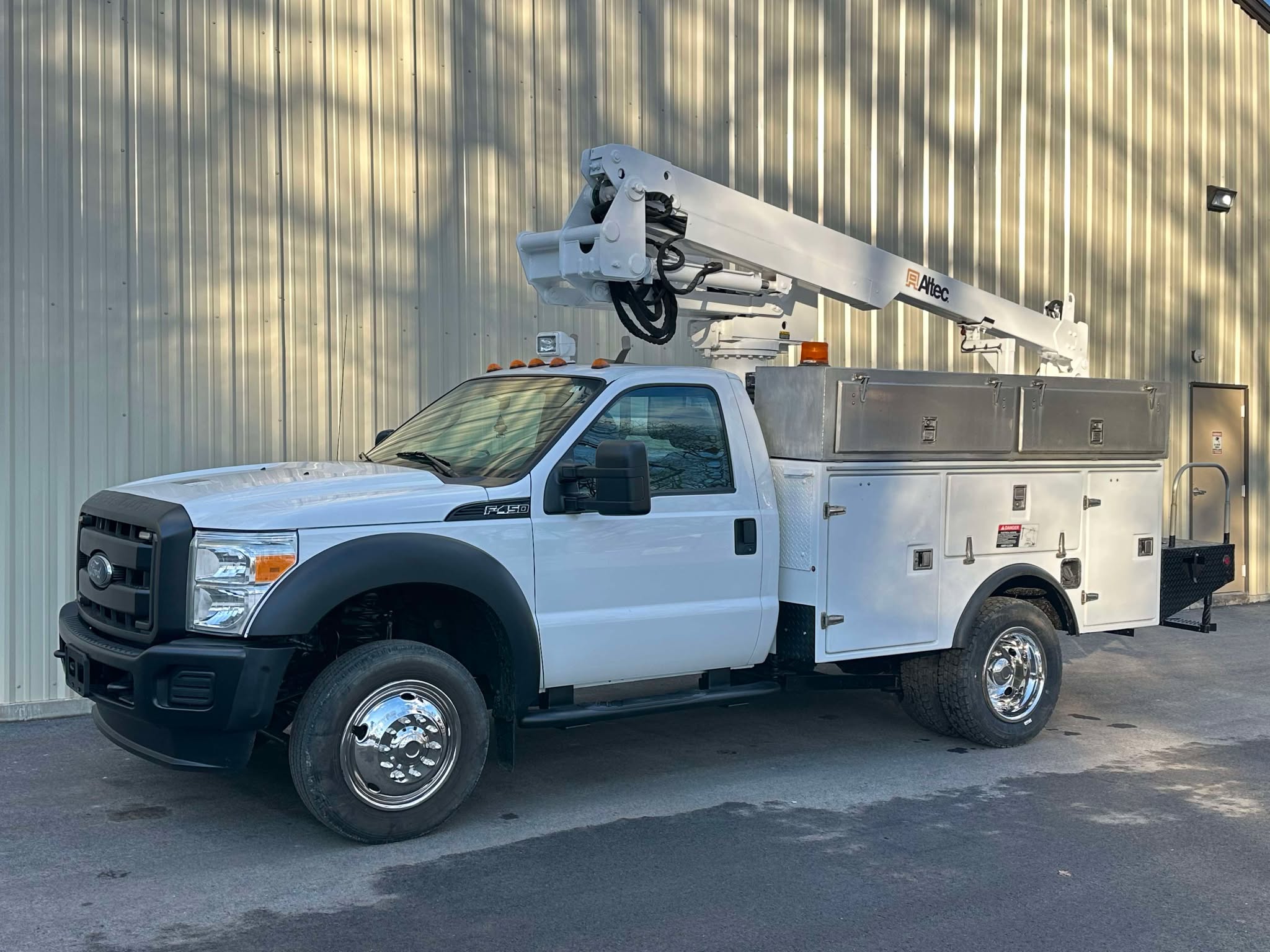 2015-Ford-F450-Altec-Utility-AT235-Bucket-Boom-Truck-Cherry-Picker-Bucket-Truck-Fiber-Truck